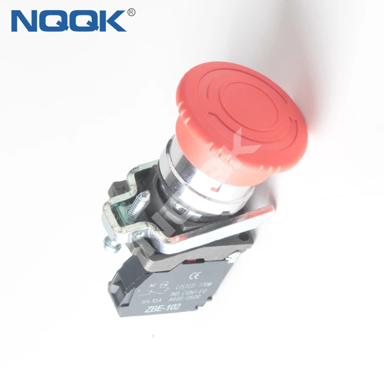 Emergency stop switch XB4-CS542 rotates to reset a normally closed emergency stop button