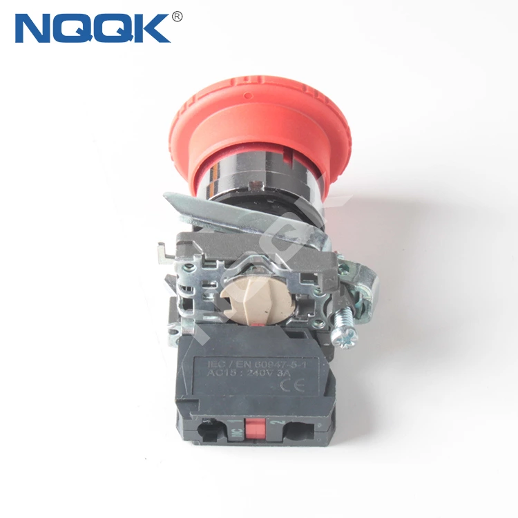 Emergency stop switch XB4-CS542 rotates to reset a normally closed emergency stop button