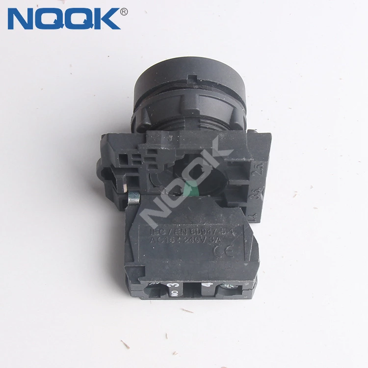 XB5-AA42 Self testoration XB5-AA21Type  N/O Black Even button spring return flat button
