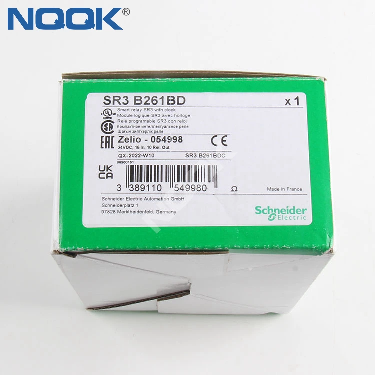 SR3- B261BD Schneider controller with real-time clock and display panel